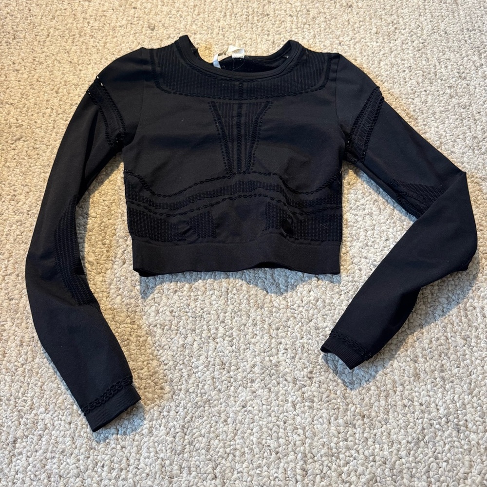 Fabletics long sleeve cropped cutout